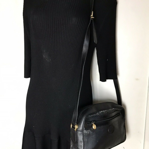 Gucci Black Crossbody Vintage Need TLC - Picture 4 of 8